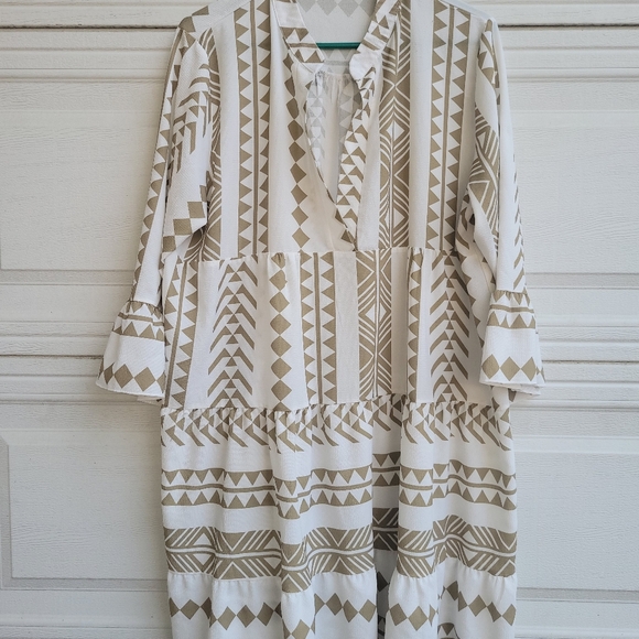 Silk and Salt - Picture 3 of 14